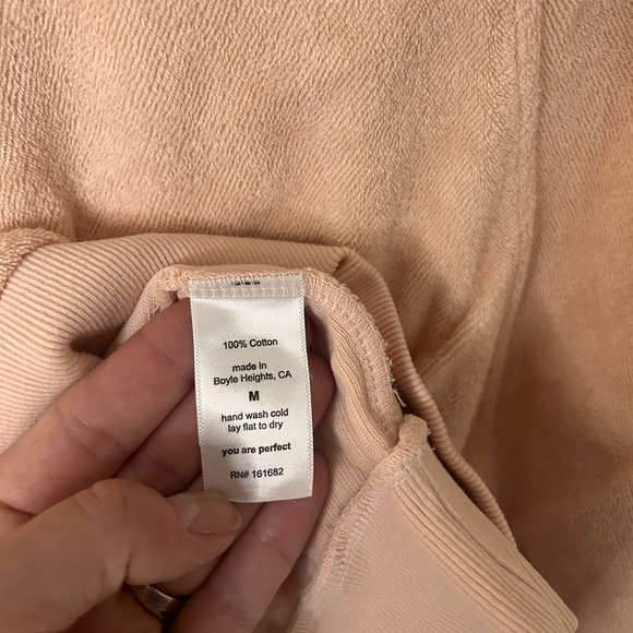 PERFECTWHITETEE SAYLOR TERRY SWEATSHIRT IN PEACHES & CREAM SIZE MEDIUM - Picture 5 of 7